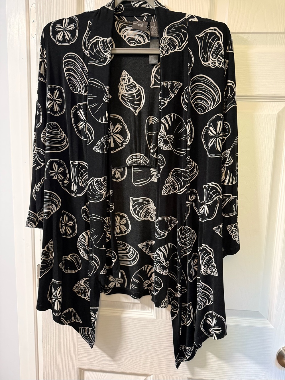 Chico’s Travelers Black Shell Print Open Front Cardigan Chico’s sizing 3